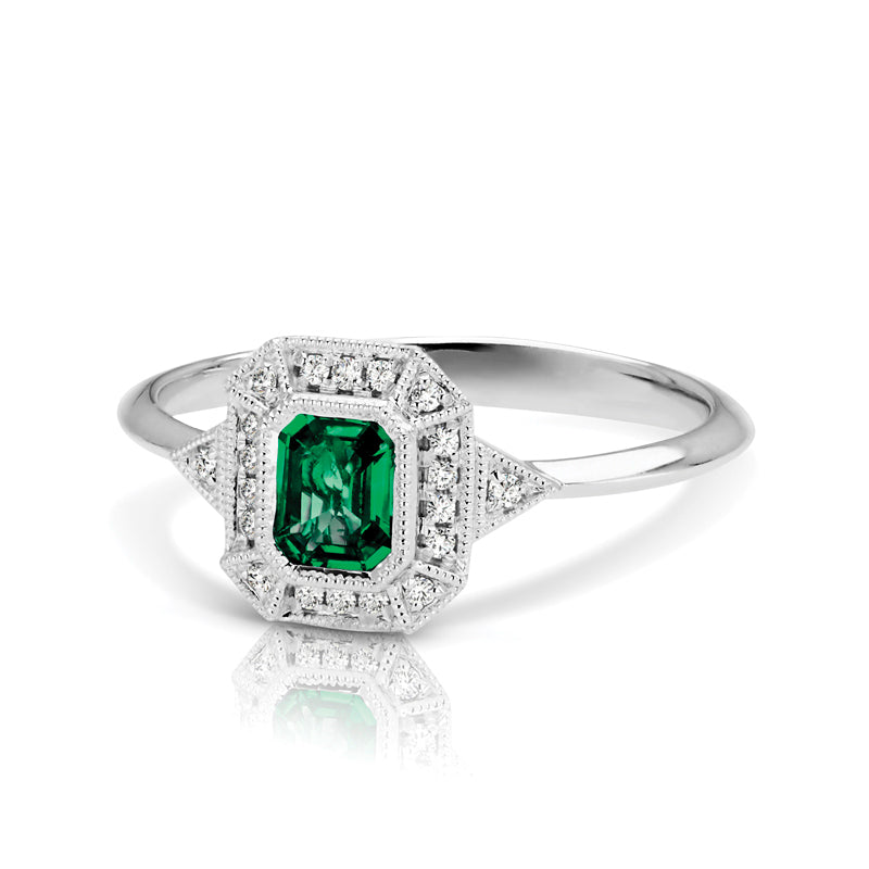 14kt Gold 1/15 ct tw Vintage Ring F VS Diamonds Emerald Center