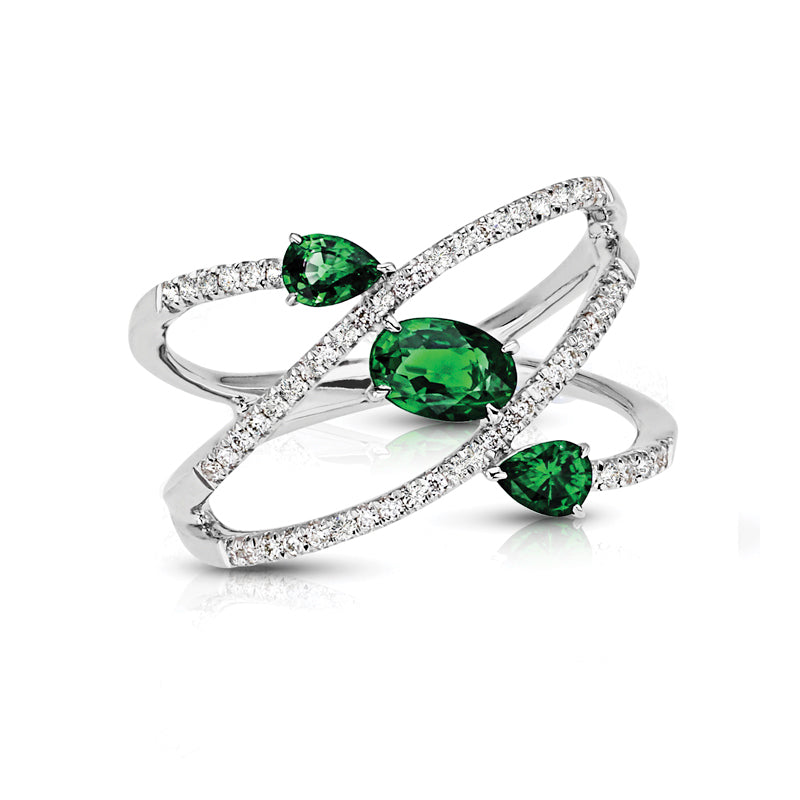 14kt Gold 1/5 ct tw Ring F VS Diamonds Emerald Center