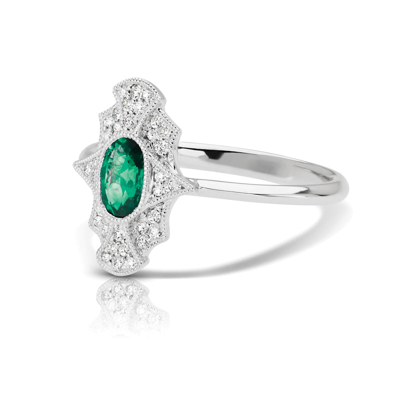 14kt Gold 1/8 ct tw Vintage Ring F VS Diamonds Emerald Center